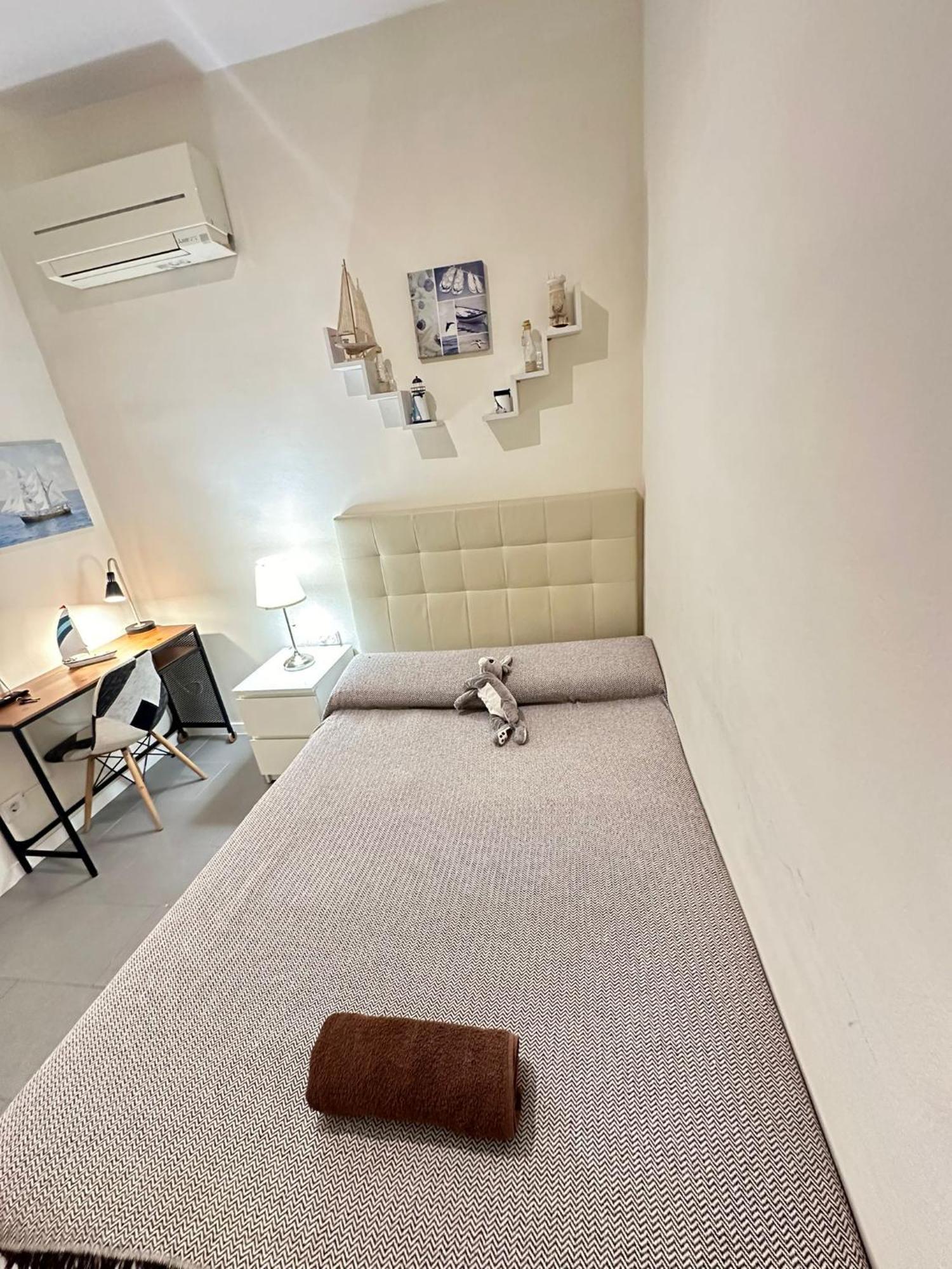 Rooms On Balmes Bed & Breakfast *