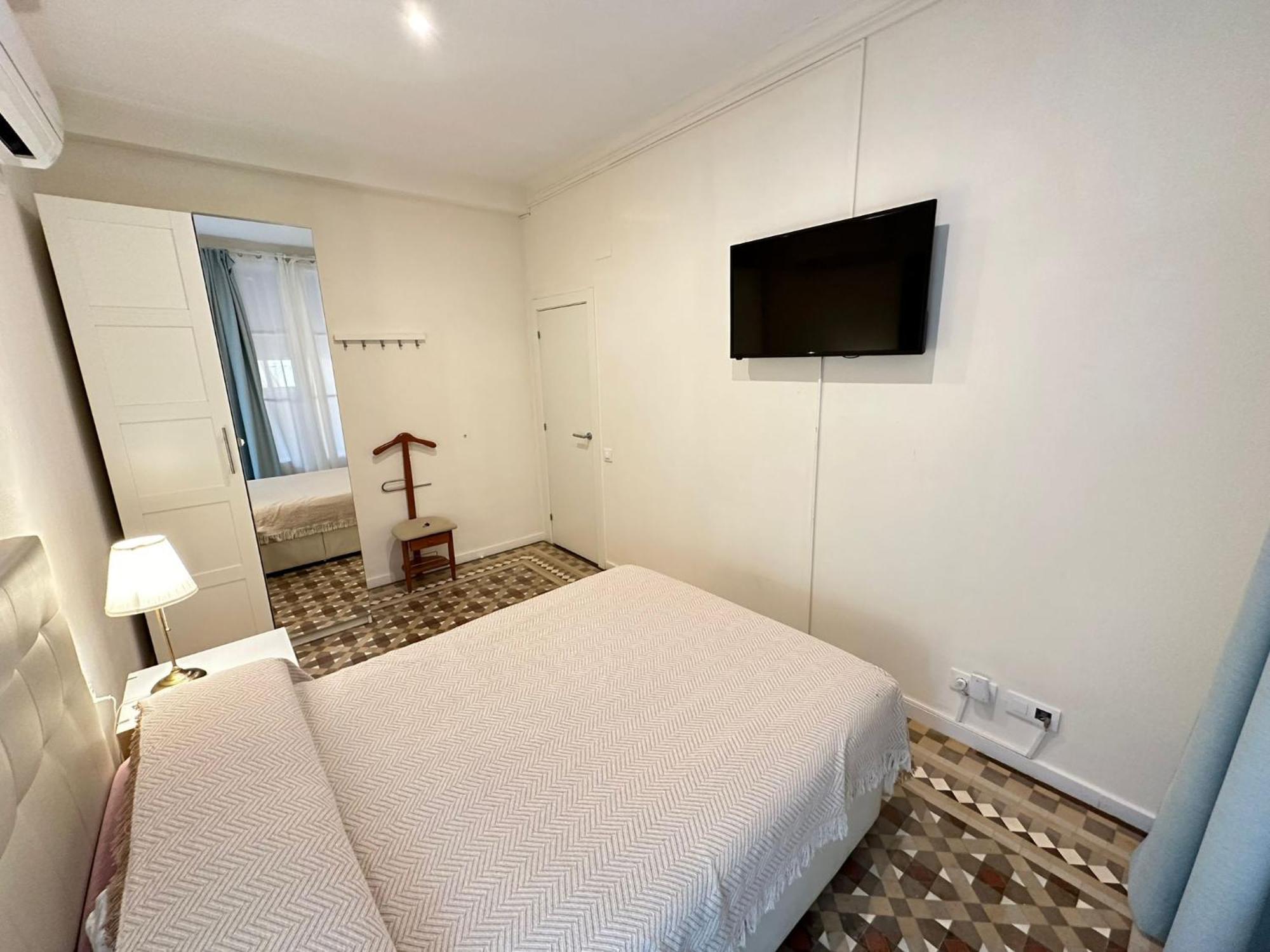 Rooms On Balmes Bed & Breakfast